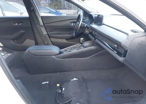 2023 Honda Accord Hybrid Sport z USA, uszkodzony, nr VIN 1HGCY2F52PA049419